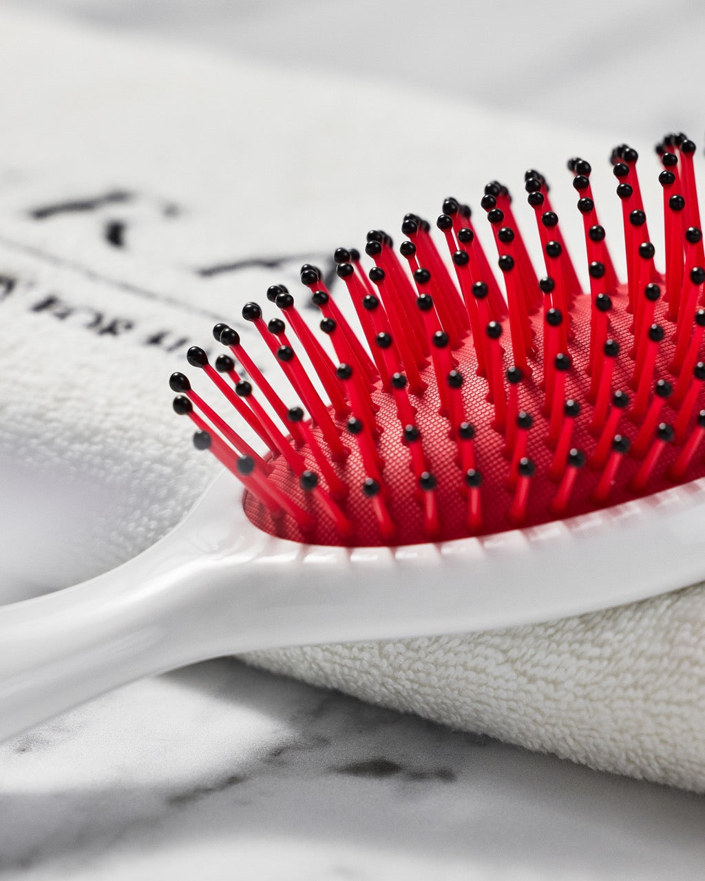 Miracle Brush N°2 - Massage & Detangle – Flora Lab Paris